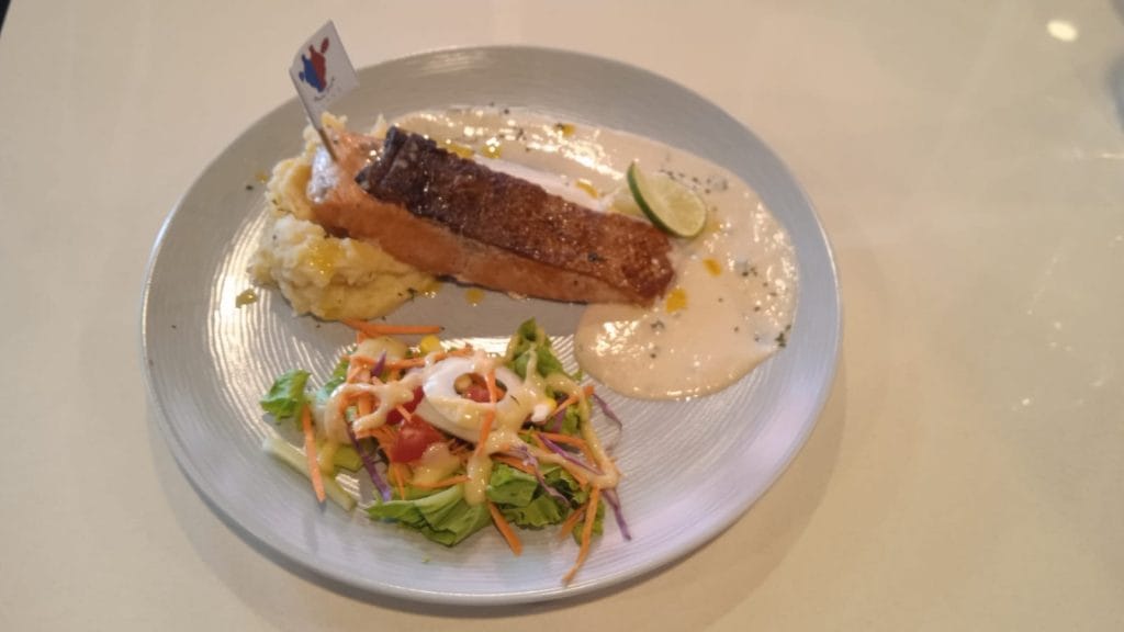 Temukan Kelezatan di Blue Fire Steak Caman: Steak Unik yang Wajib Dicoba! 2 Blue Fire Steak Caman