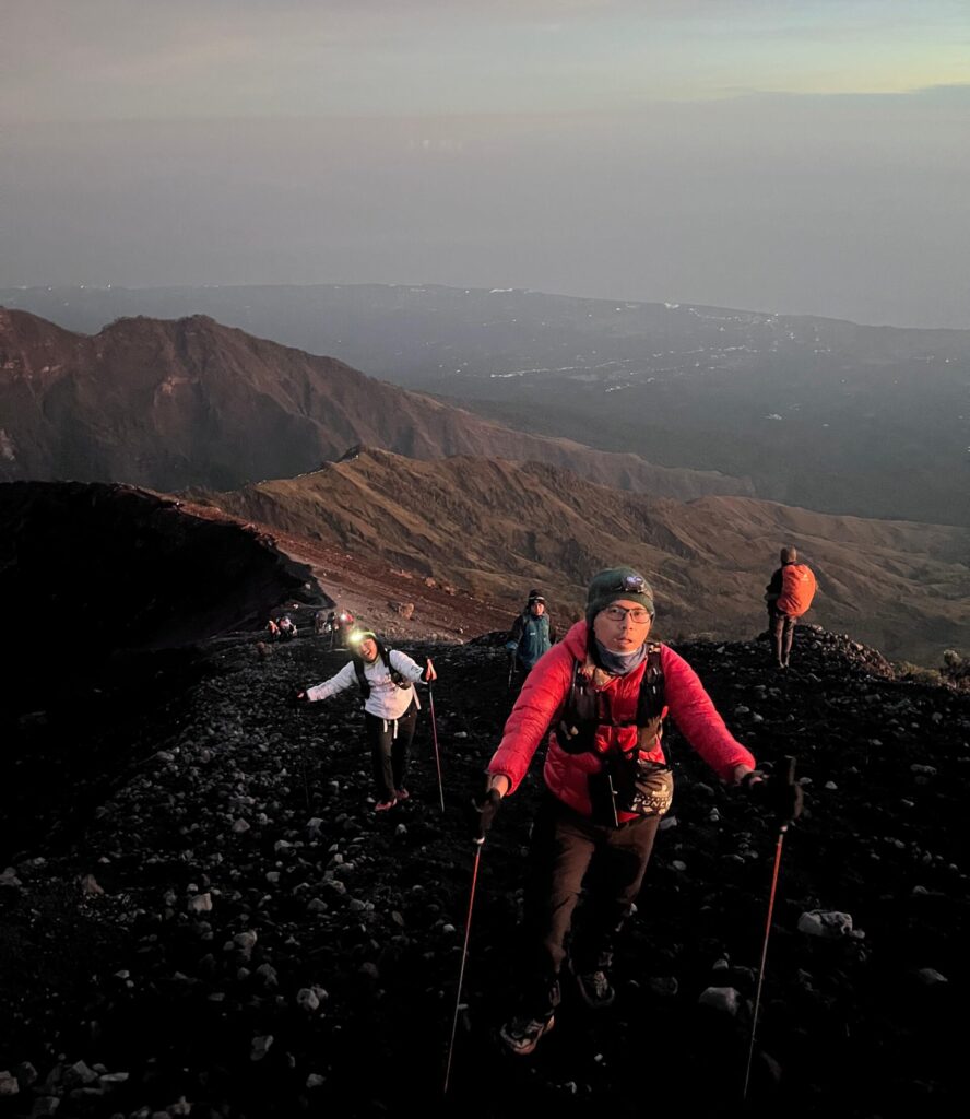 Perjalanan Mendebarkan Menuju Puncak Rinjani, Impian Para Petualang #3 4 puncak rinjani