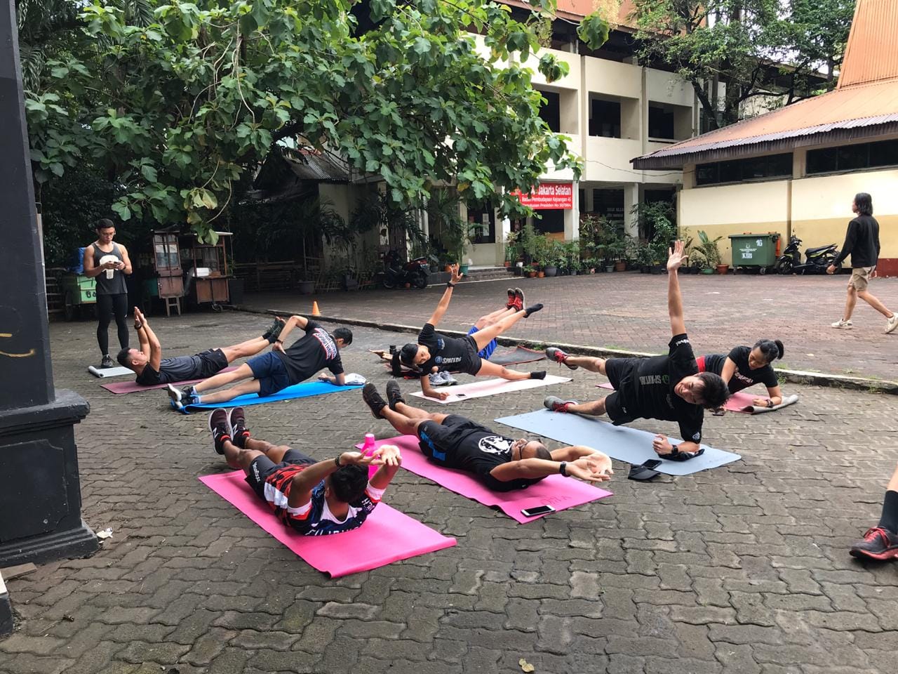 5 Cara Praktis Menentukan Kebutuhan Kalori Harian untuk Orang Aktif di Usia 50-an 1 kebutuhan kalori harian