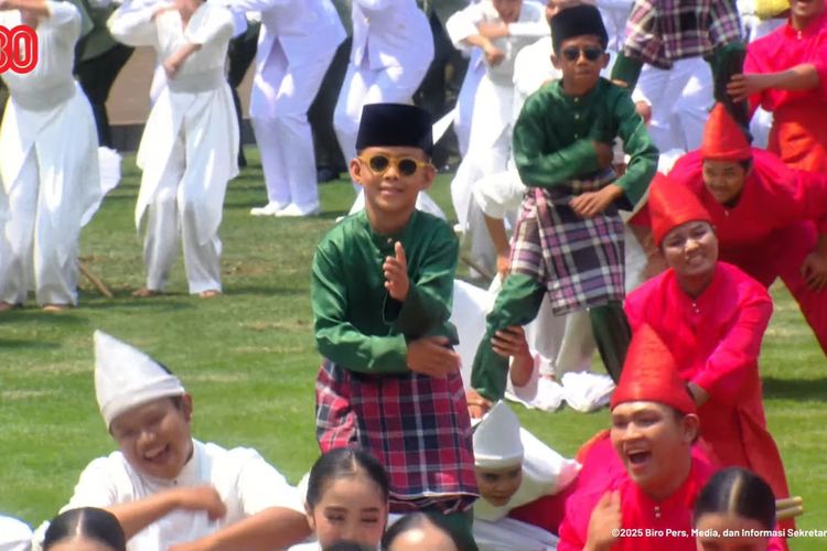 Rayyan, Bocah Penggemar Pacu Jalur yang Membuat Prabowo Terkesan 1 pacu jalur