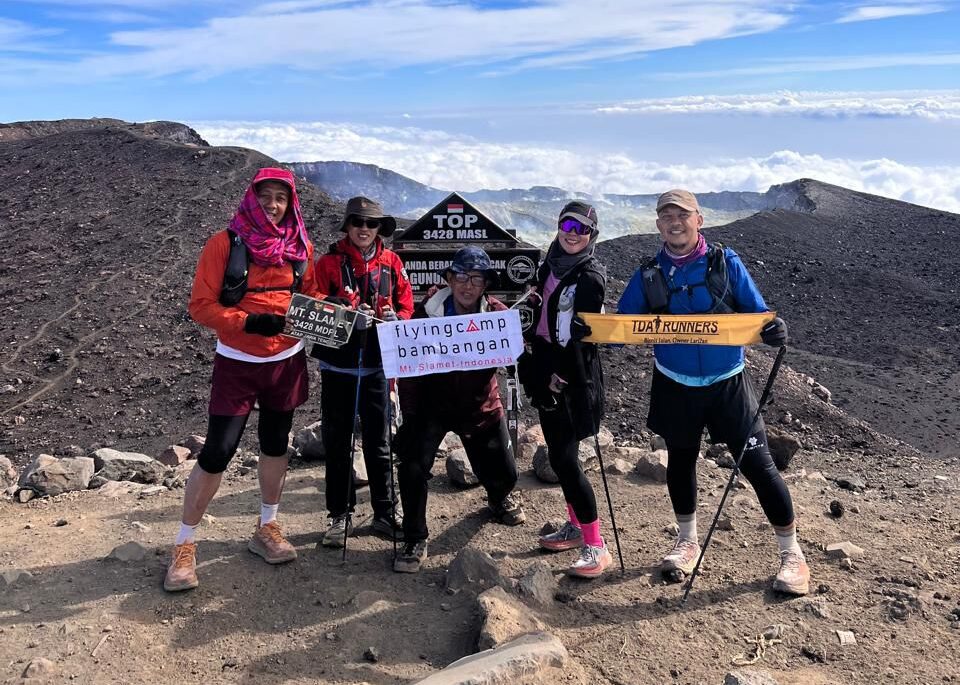 Terungkap! Rahasia Pendakian Gunung Slamet via Bambangan yang Bikin Nagih 1 Gunung Slamet via Bambangan