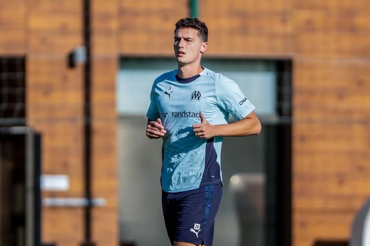 Pengalaman Juara Pavard Tiba di Marseille 1 Pavard