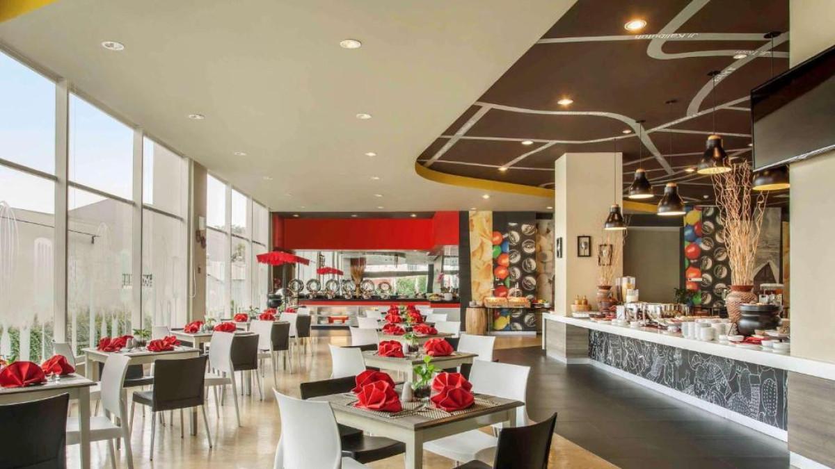 Hotel Bintang 3 Terbaik di Surabaya untuk Staycation Keluarga 1